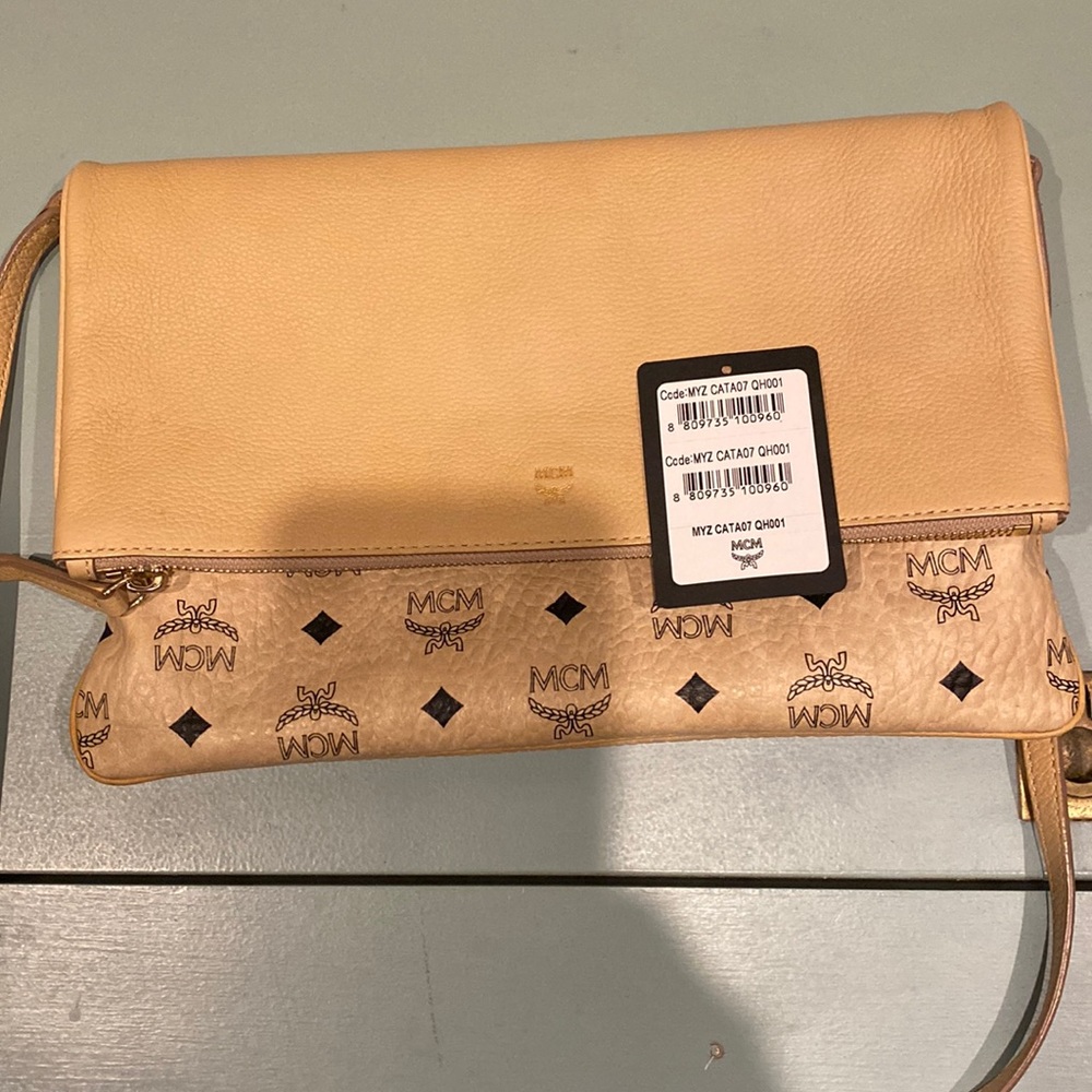 COPY - MCM crossbody pocketbook💞 Gently used!